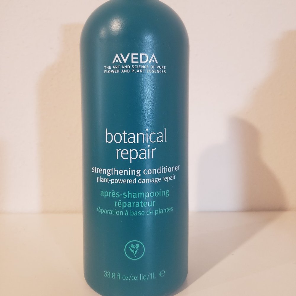 Aveda Botanical Repair Strengthening Conditioner 33.8 oz